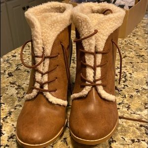 Restricted Ankle Boots